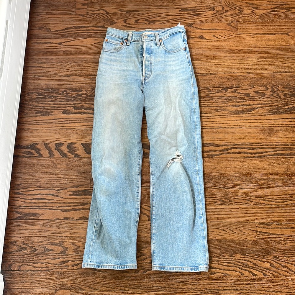 Levi’s Ribcage Straight Jean